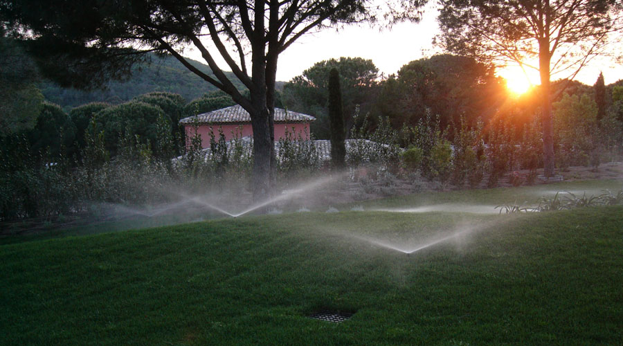 Irrigation des eaux par Belle Environnement, entreprise de fontainerie dans la Drôme.